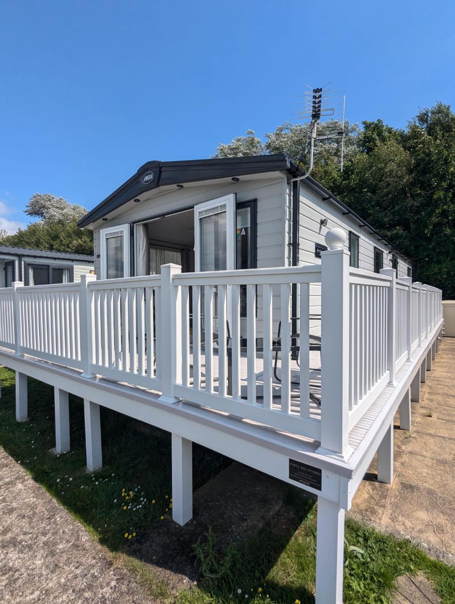 Stunning Caravan With Panoramic Views Weymouth Littlesea Haven Wyke Regis Exterior foto