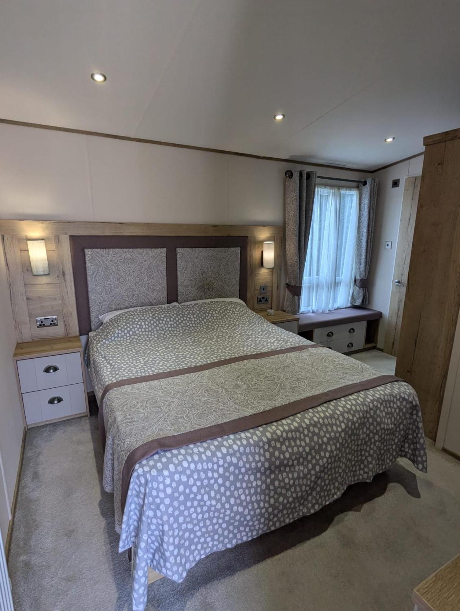 Stunning Caravan With Panoramic Views Weymouth Littlesea Haven Wyke Regis Exterior foto
